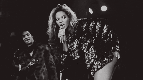 Jay Eats Beyonce’s Cake