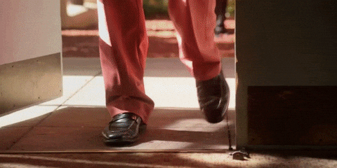 http://i.giphy.com/3osxYeFT1QcxgzEXss.gif