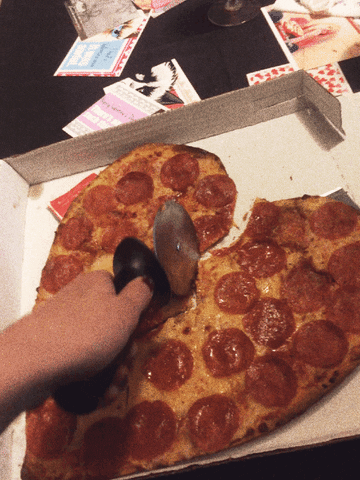 This heart pizza idea is low-key...depending on your status with this Valentine, it's a do or a don't