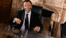XhLJwNMCrY0uI.gif