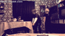 kNqa2t08gxFss.gif