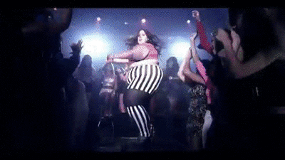 mv04nS7P7FEEE.gif