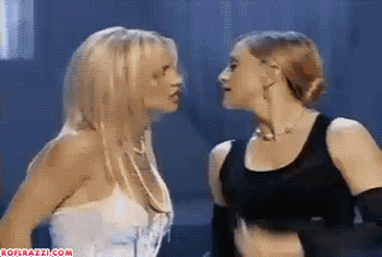 vnAIu792bKJY4.gif