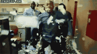 xxeiMw8A8zOuc.gif