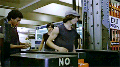 [Image: yyXSuwfG3zvos.gif]