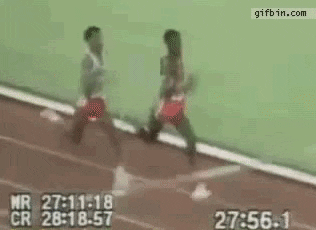 2FartNHpXGpWg.gif