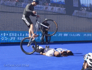 3o7TKrdScMc55mmPAI.gif