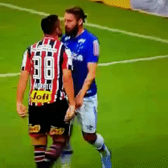 B26LAoehmc4ve.gif