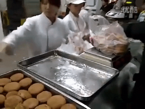 Y35ZlcDTe4ctG.gif