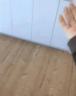 l0IxYByB27oiQ3ly8.gif