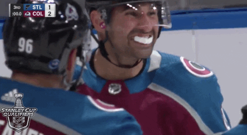 GIF animado (S5KfSb4OrBGRGytSny) Happy Ice Hockey