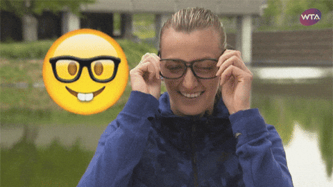GIF animado (U7IU24diaNa72UnfYg) nerding out womens tennis