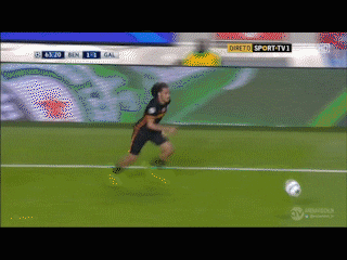 xTiTndh9hMjXS8Woa4.gif