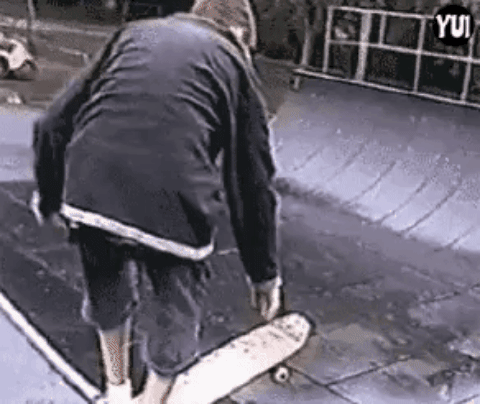 xUA7b7w4IfhxnQcRTq.gif