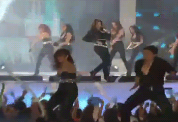 xUPGcegKm1Escjn3ZS.gif